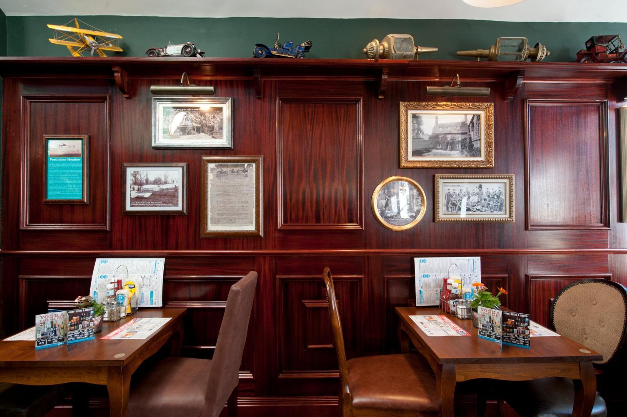 Sandford House Hotel Wetherspoon Huntingdon Zewnętrze zdjęcie