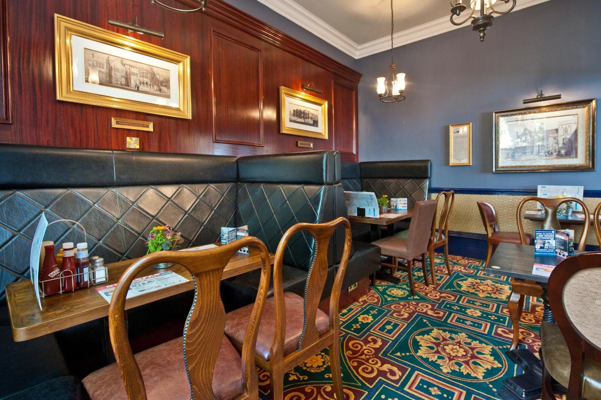 Sandford House Hotel Wetherspoon Huntingdon Zewnętrze zdjęcie