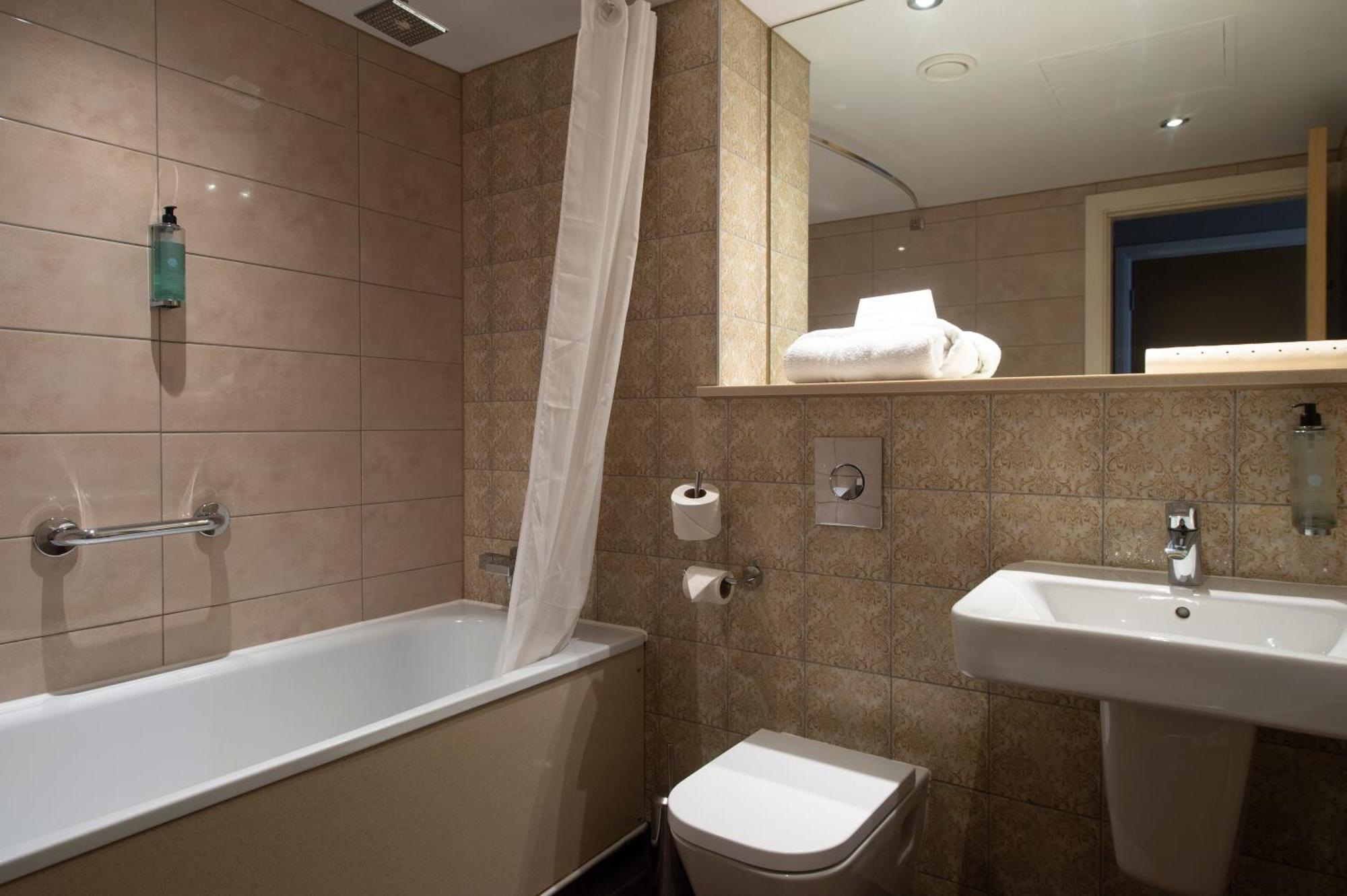 Sandford House Hotel Wetherspoon Huntingdon Zewnętrze zdjęcie
